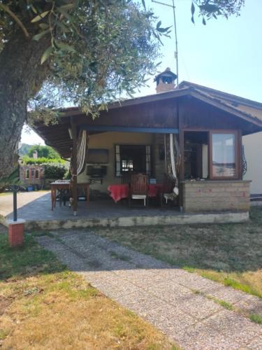 Independent Villa With Private Beach On The Lake Bracciano  Zewnętrze zdjęcie