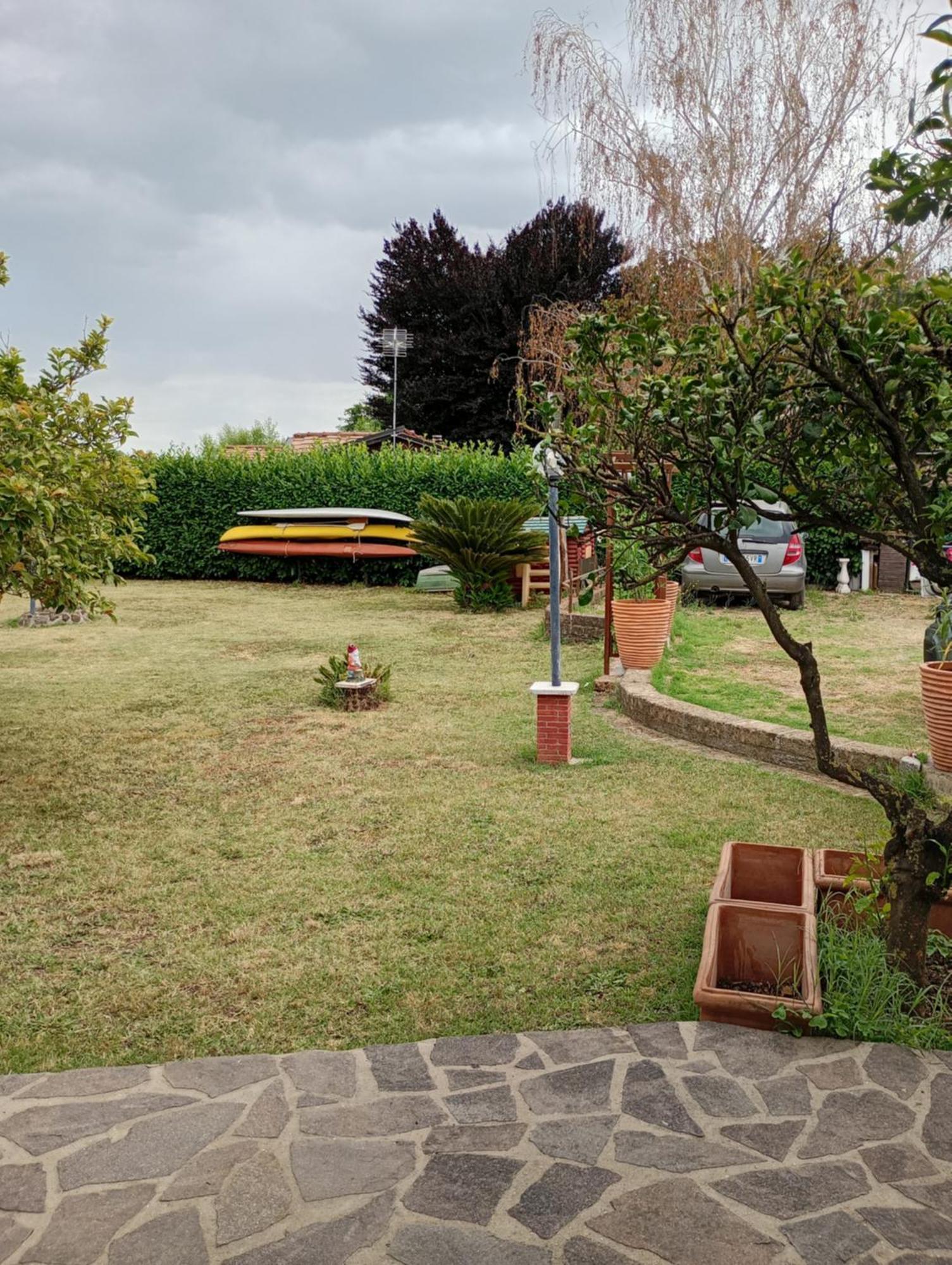 Independent Villa With Private Beach On The Lake Bracciano  Zewnętrze zdjęcie